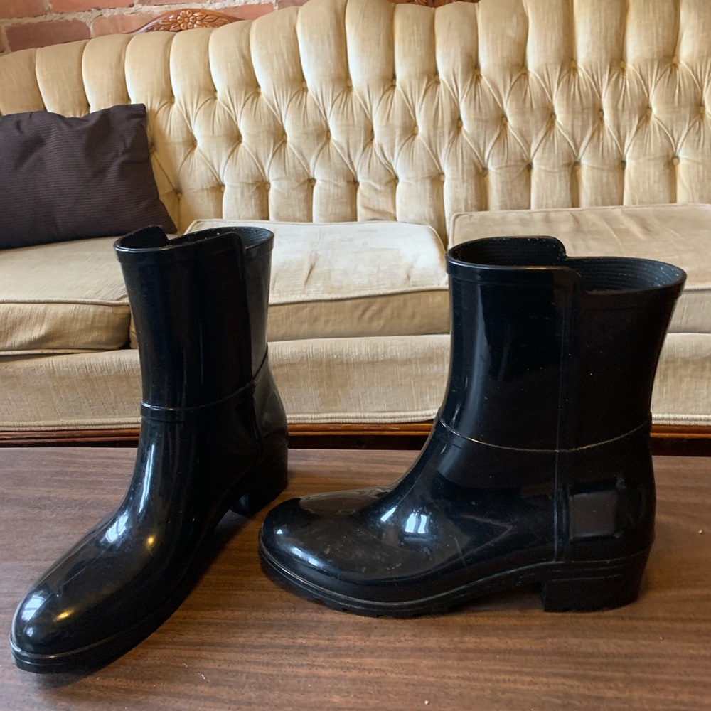 Rain boots simons